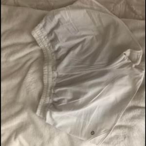 Lululemon hotty hot shorts size 6 ; 4 inch